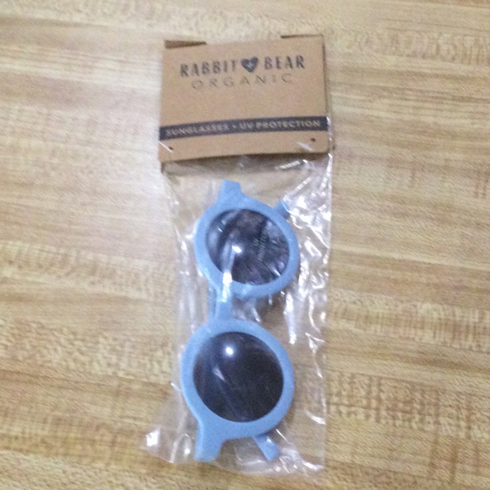 Rabbit +Bear Organic Blue Floral Kids Matching Set with sunglasses - Picture 8 of 9